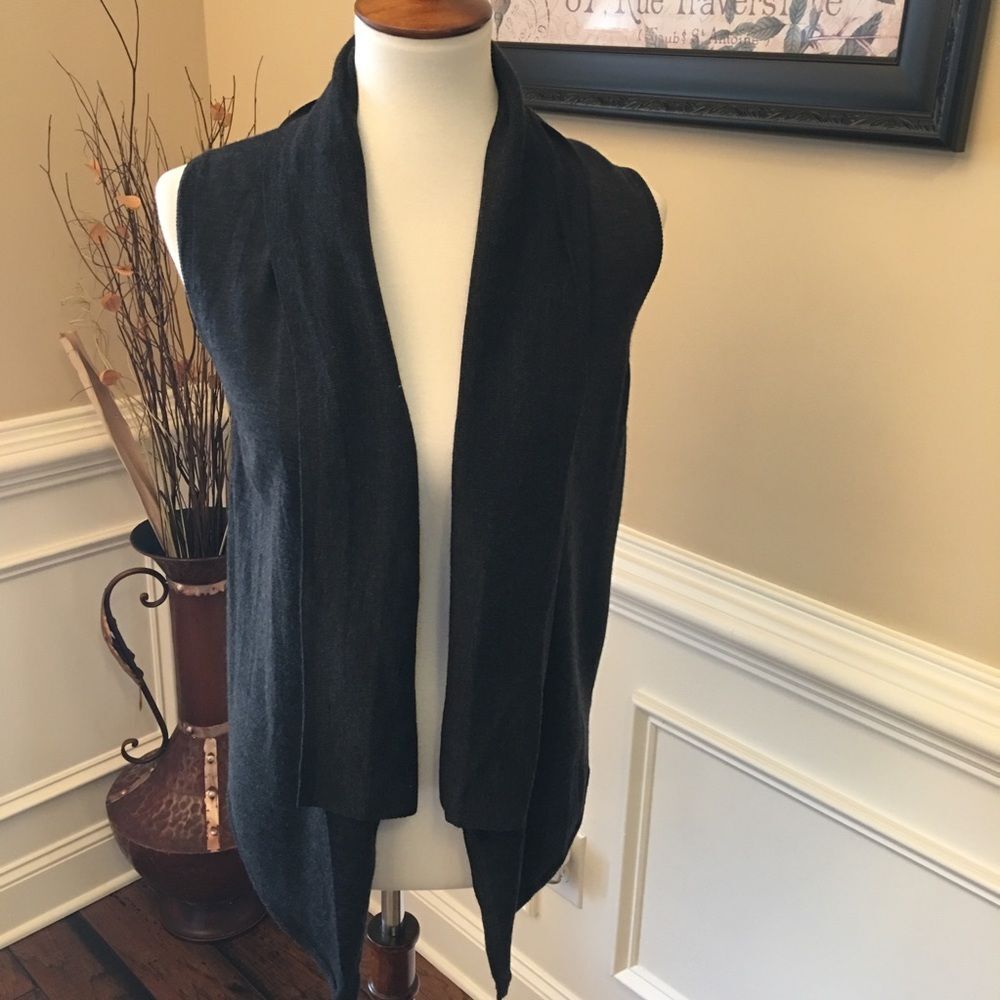 Eddie Bauer Wool Sleeveless Sweater Vest Sz M